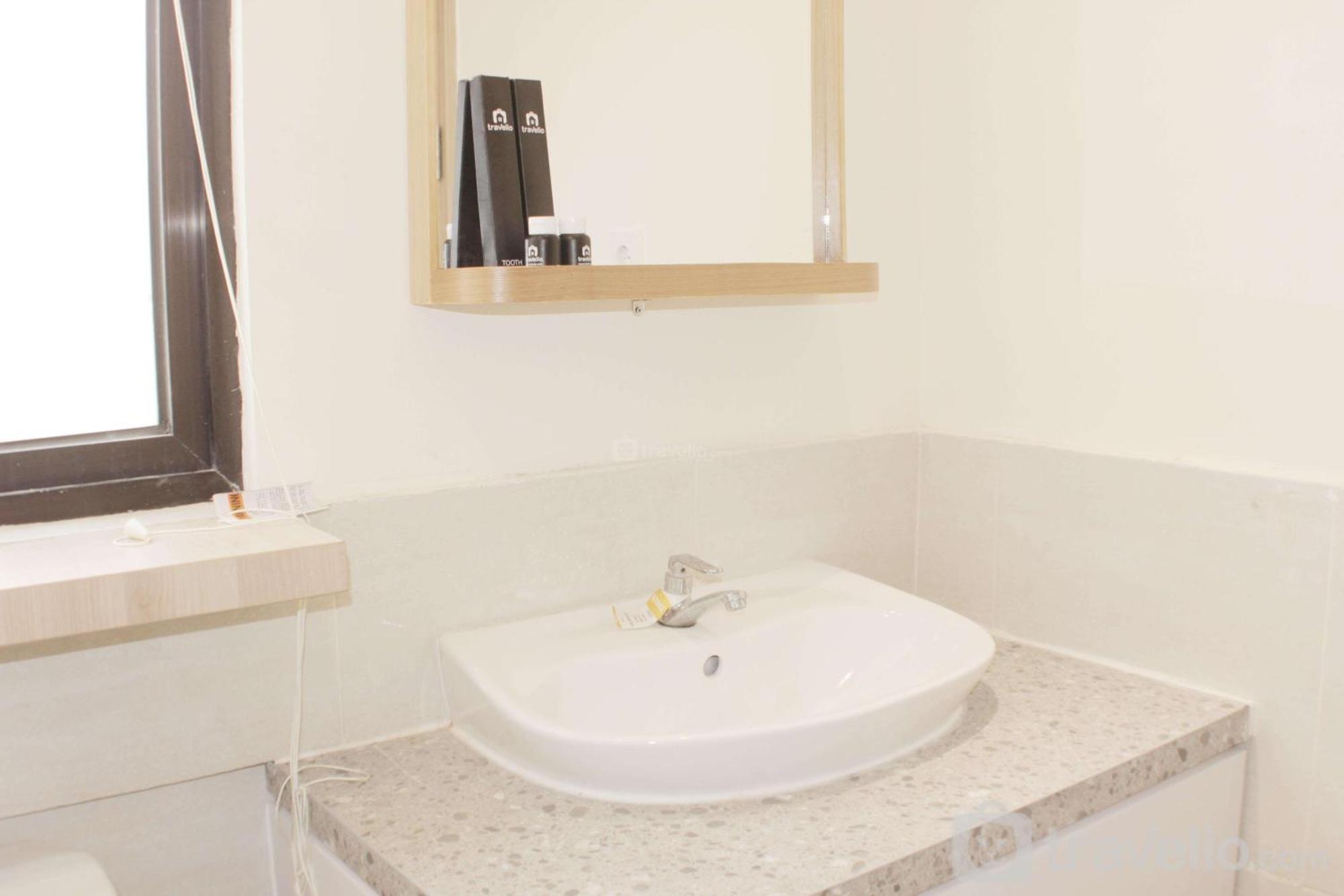 Apartemen Serene And Cozy 2br At Meikarta By Travelio Bekasi