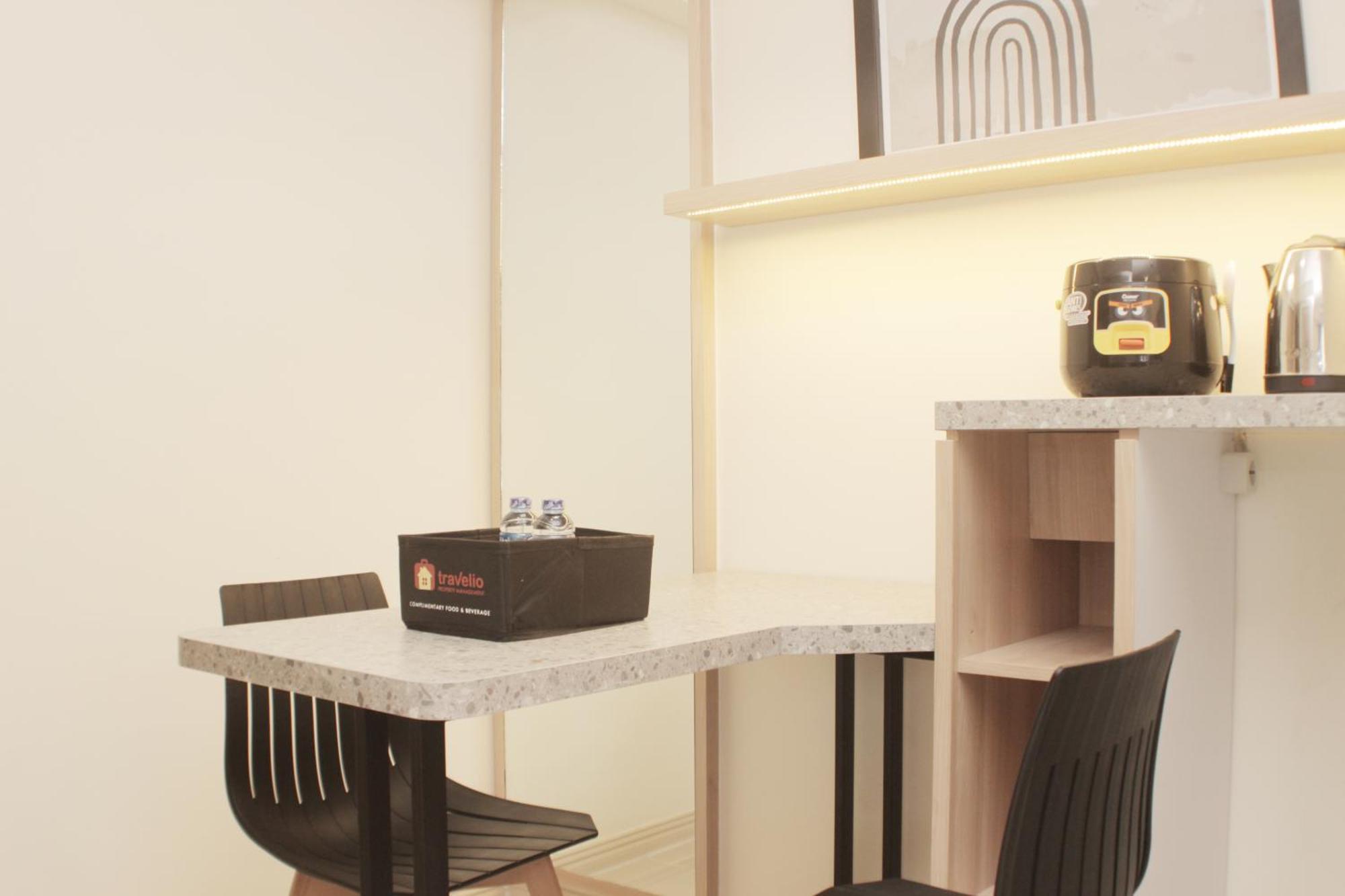 Serene And Cozy 2br At Meikarta By Travelio *