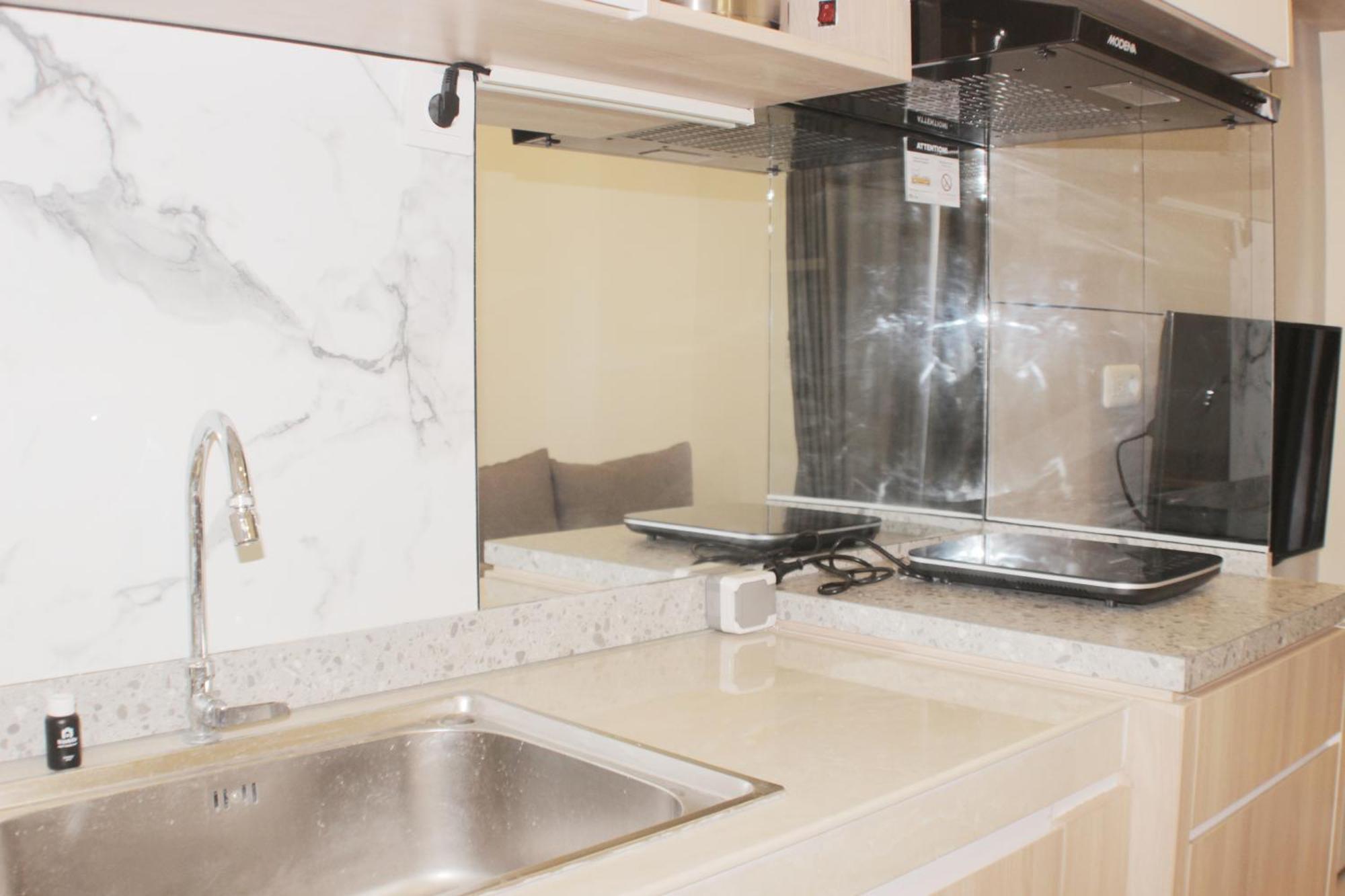 Serene And Cozy 2br At Meikarta By Travelio Apartemen *